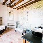 Manoir De Jouralem Bed & Breakfast