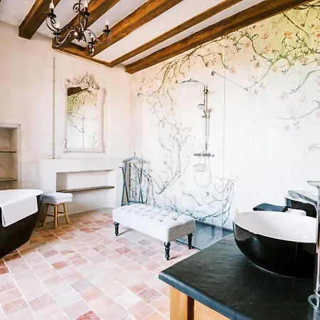 Manoir De Jouralem Bed & Breakfast